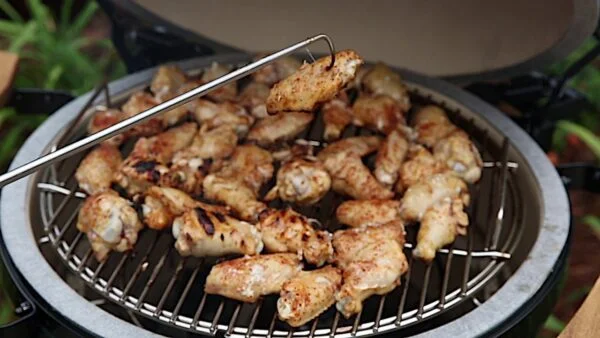 Big Green Egg Pigtail Meat Flipper