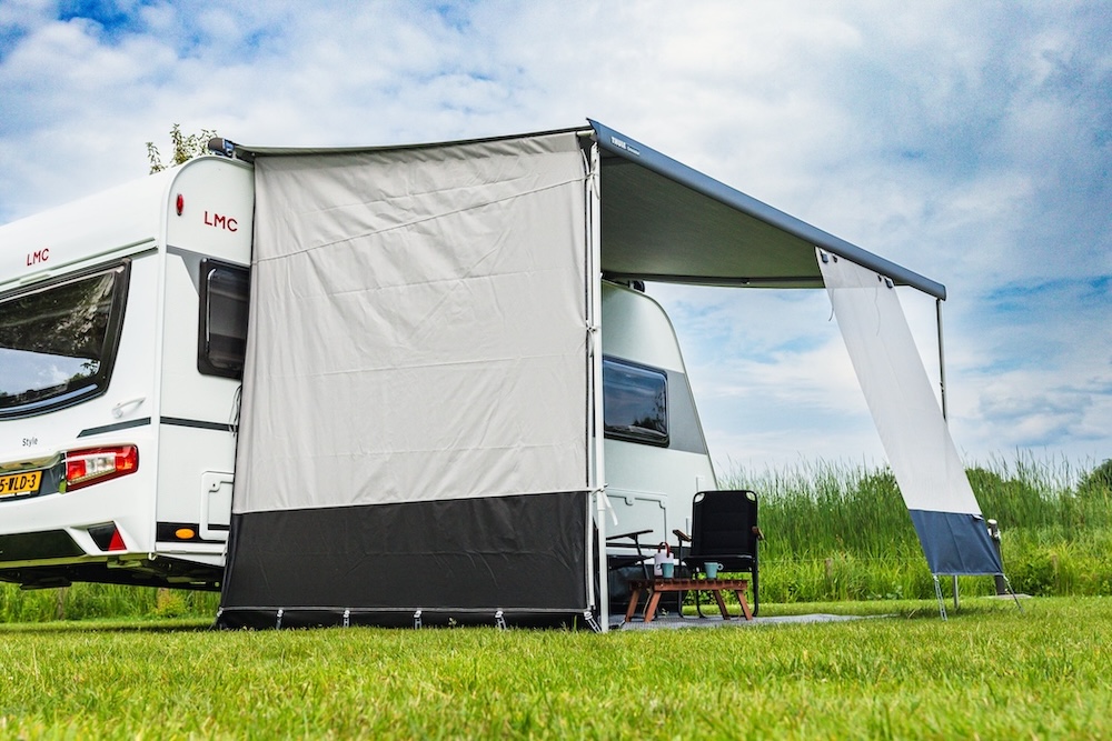 Reda Nomad Zijwand Dicht 250 225-245CM Medium