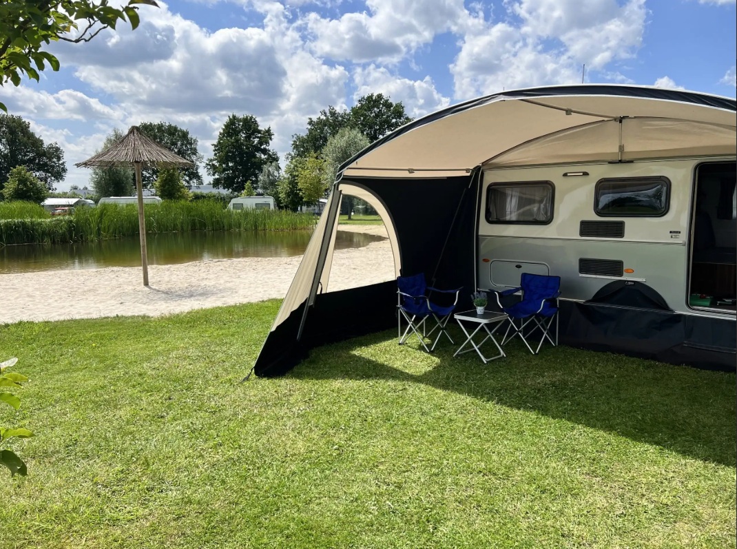 Reda Lucca Eriba Triton Caravanluifel