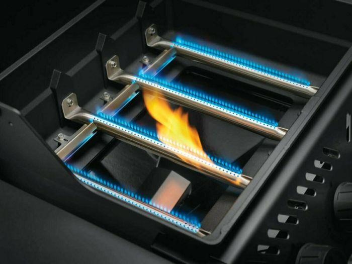 Napoleon Freestyle Pro 425,  Met Sizzle Zone, Zwart