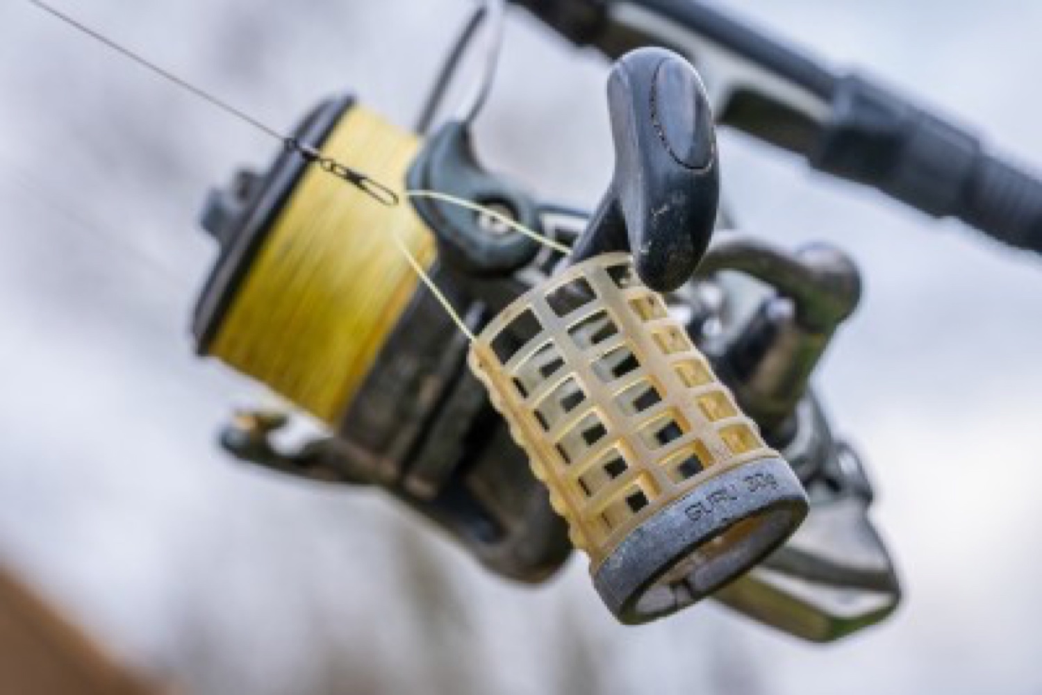 Guru X-Change Bait UP Feeder Medium Caged 20G