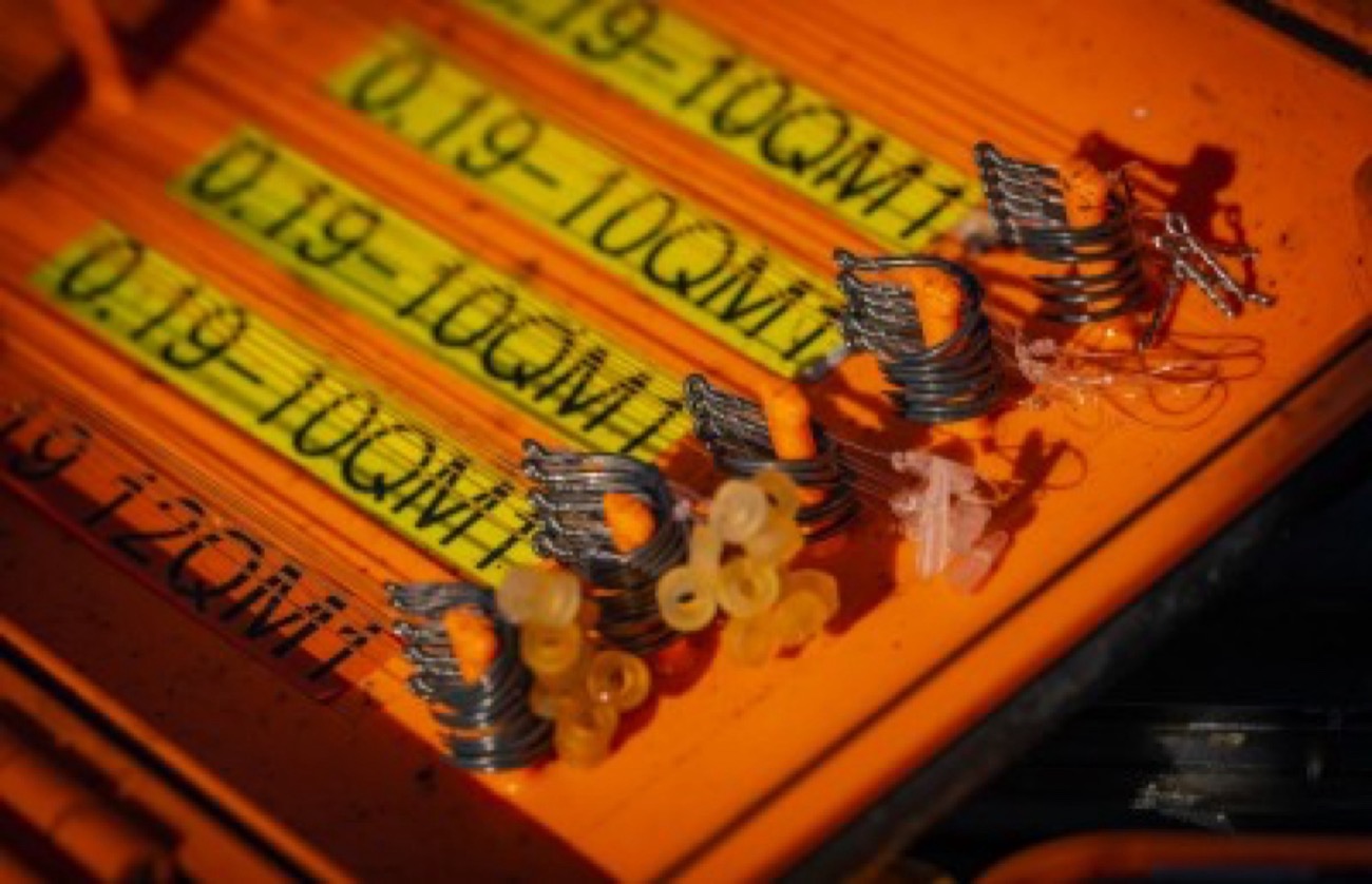 Guru Qm1 Hook Barbless Eyed