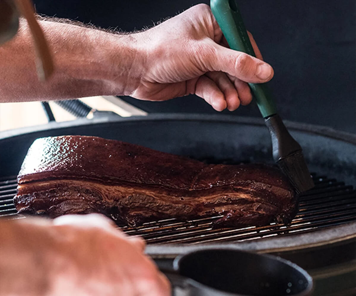 Big Green Egg Gietijzeren Sauspan Met Kwast