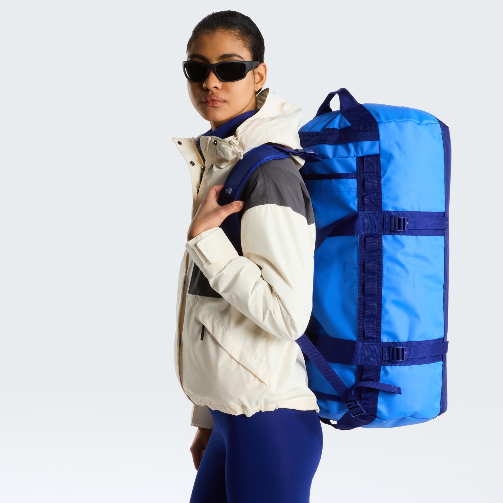 Base Camp Duffel M - Active Blue/bol