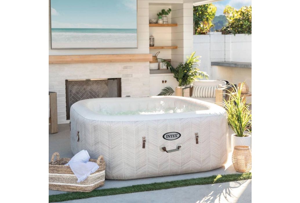 Intex 6-Person Chevron Deluxe Square Bubble Spa Set