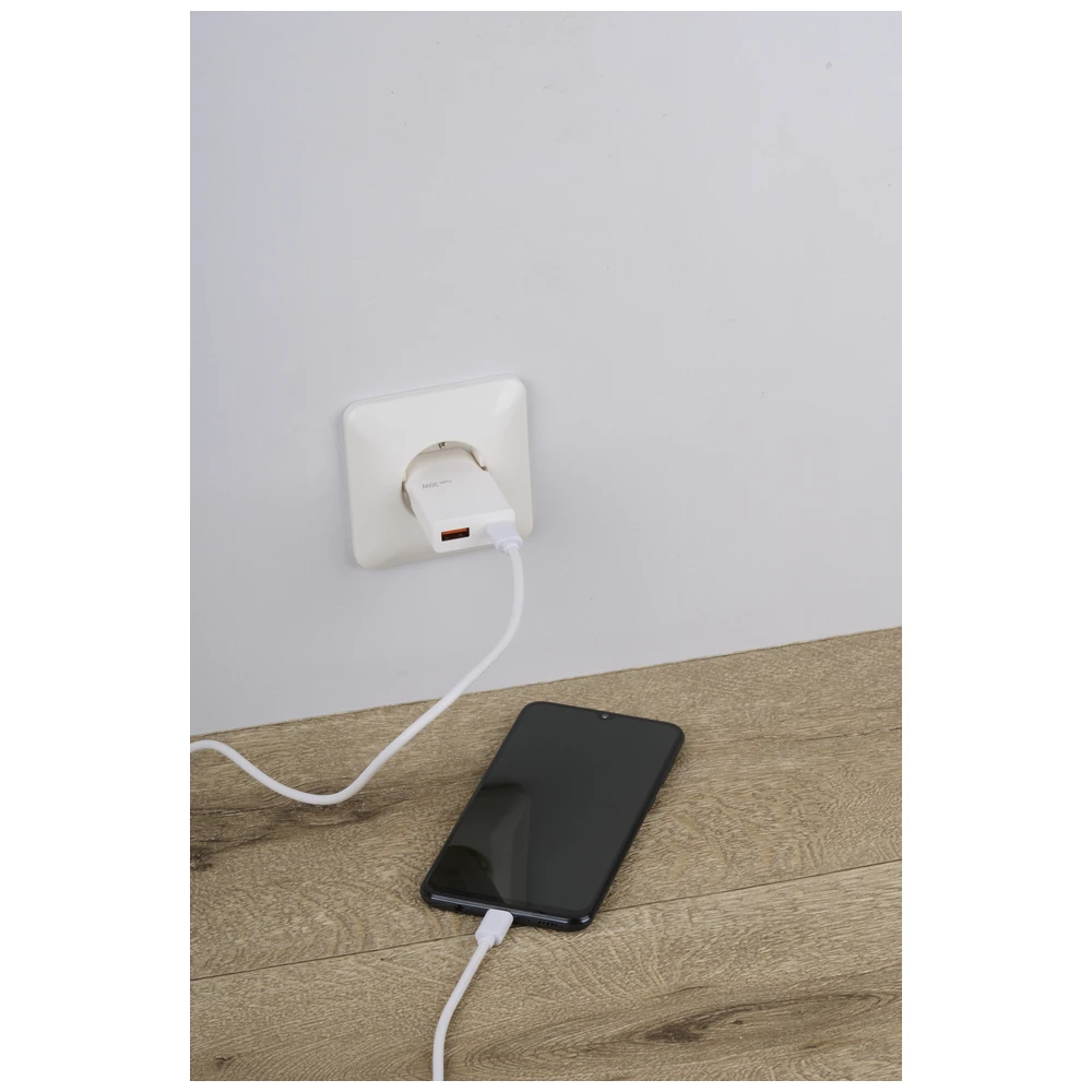 Grundig Stekker Lader Usb-A EN Usb-C Uitgang 30W