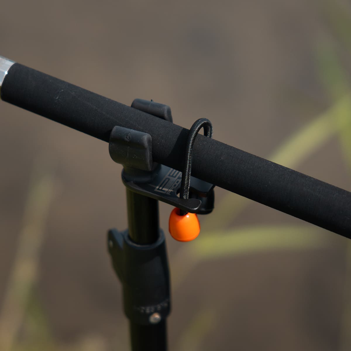 PB Products Pb SS Bungee Rod Lock Dlx