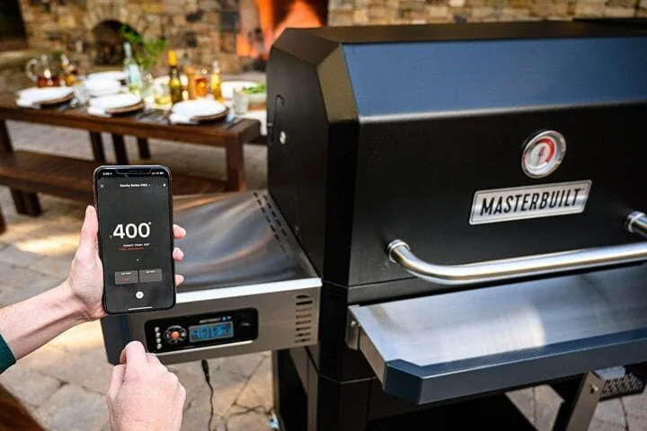 Masterbuilt Digital Charcoal Grill & Smoker Gravity Fed 1050