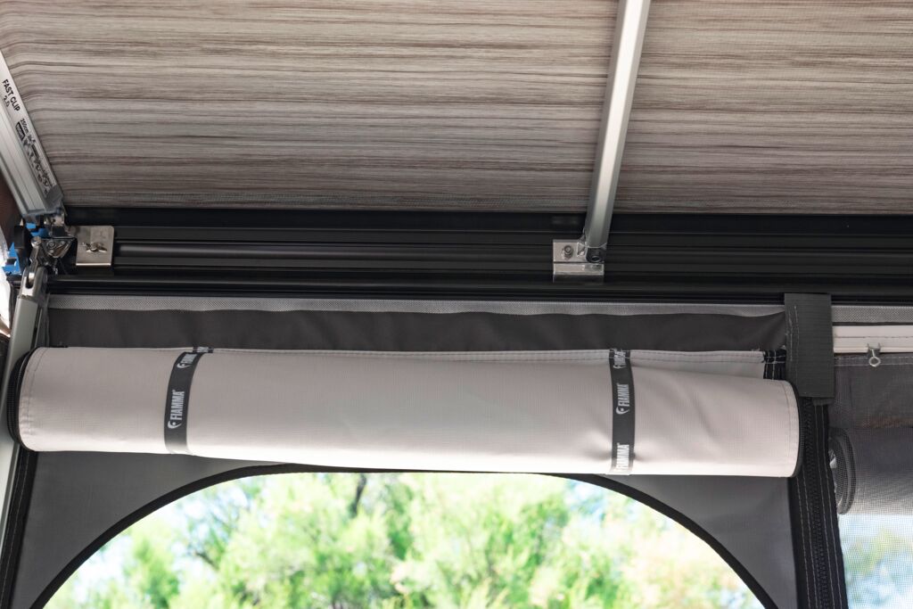 Fiamma Privacy Room F80S 300 H245-280