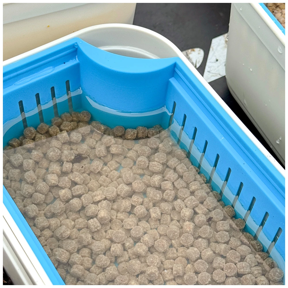 Cresta Bait Tub 600Ml Closed Lid + Drain