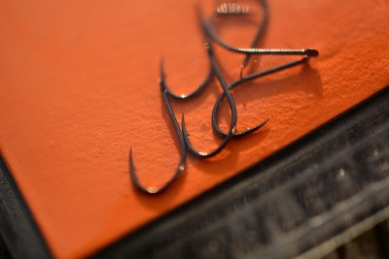Guru Feeder Special Hook Size 18 (Barbed/Spade End)