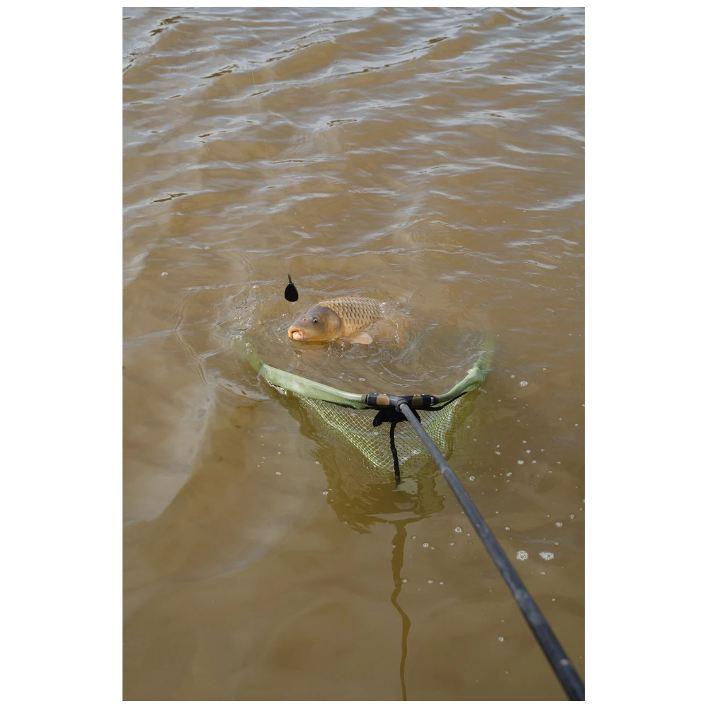 Korum Power Folding Triangle Net Latex 26"