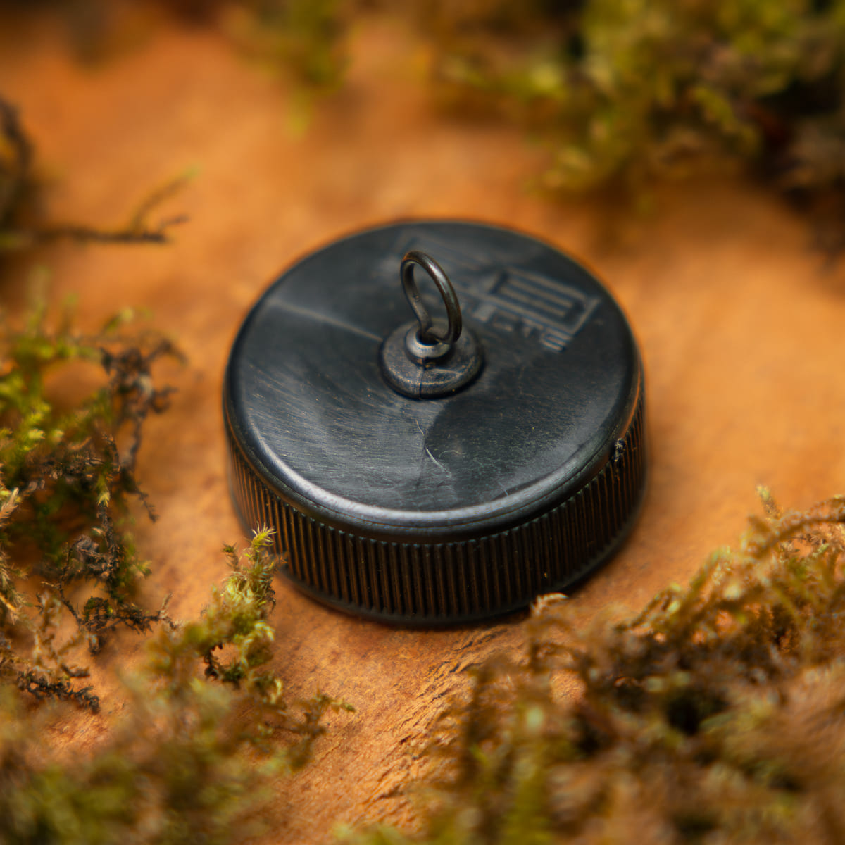 PB Products Buoy Big Eye Swivel Bottle Cap 1Pcs