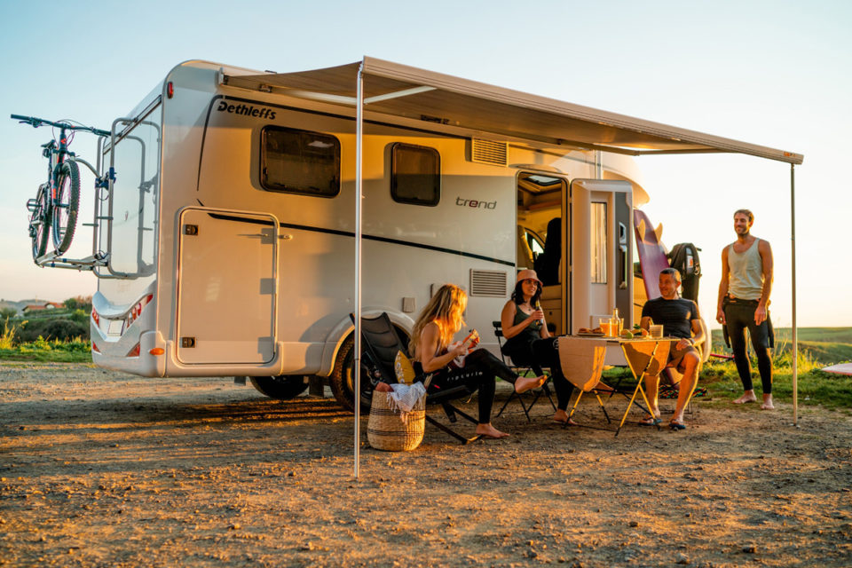 Reda Universele Rafterstang Thule/ FiaMMa Alu. 28 MM Uitval 250 / 300