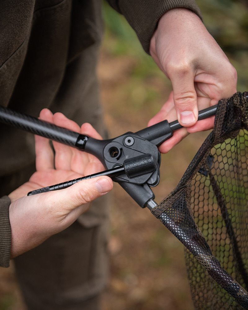 Fox Lever-Lok Landing Net-42In 8Ft 2 Piece Handle