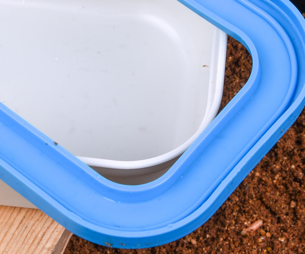 Cresta Baitbox White Open Lid 0.6Lt