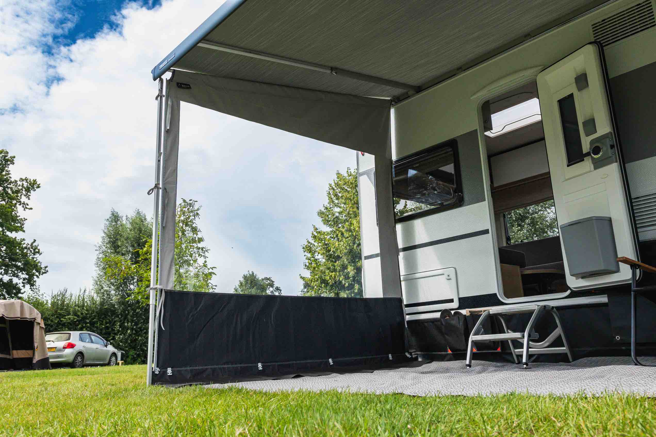 Reda Nomad Zijwand Basis Met Raam 250 225-245CM Medium