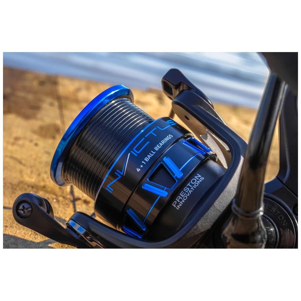 Preston Invictus 320 Reel