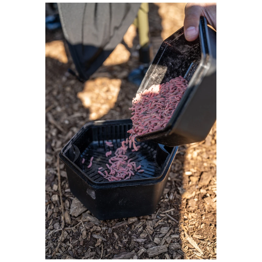 Zebco Secure-Lock Bait Box + Sieve 2L