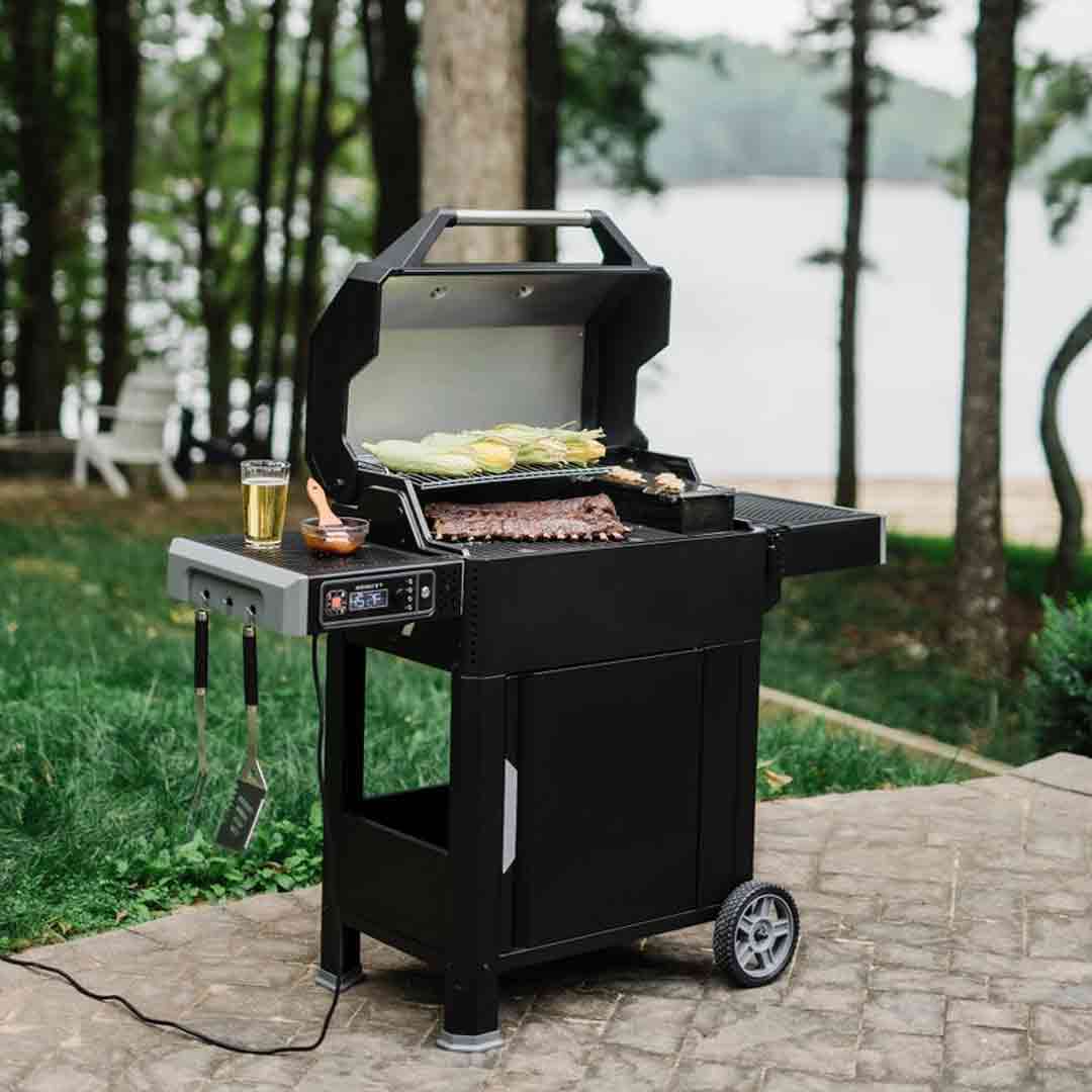 Masterbuilt Autoignite Series 545 Digital Charcoal Grill