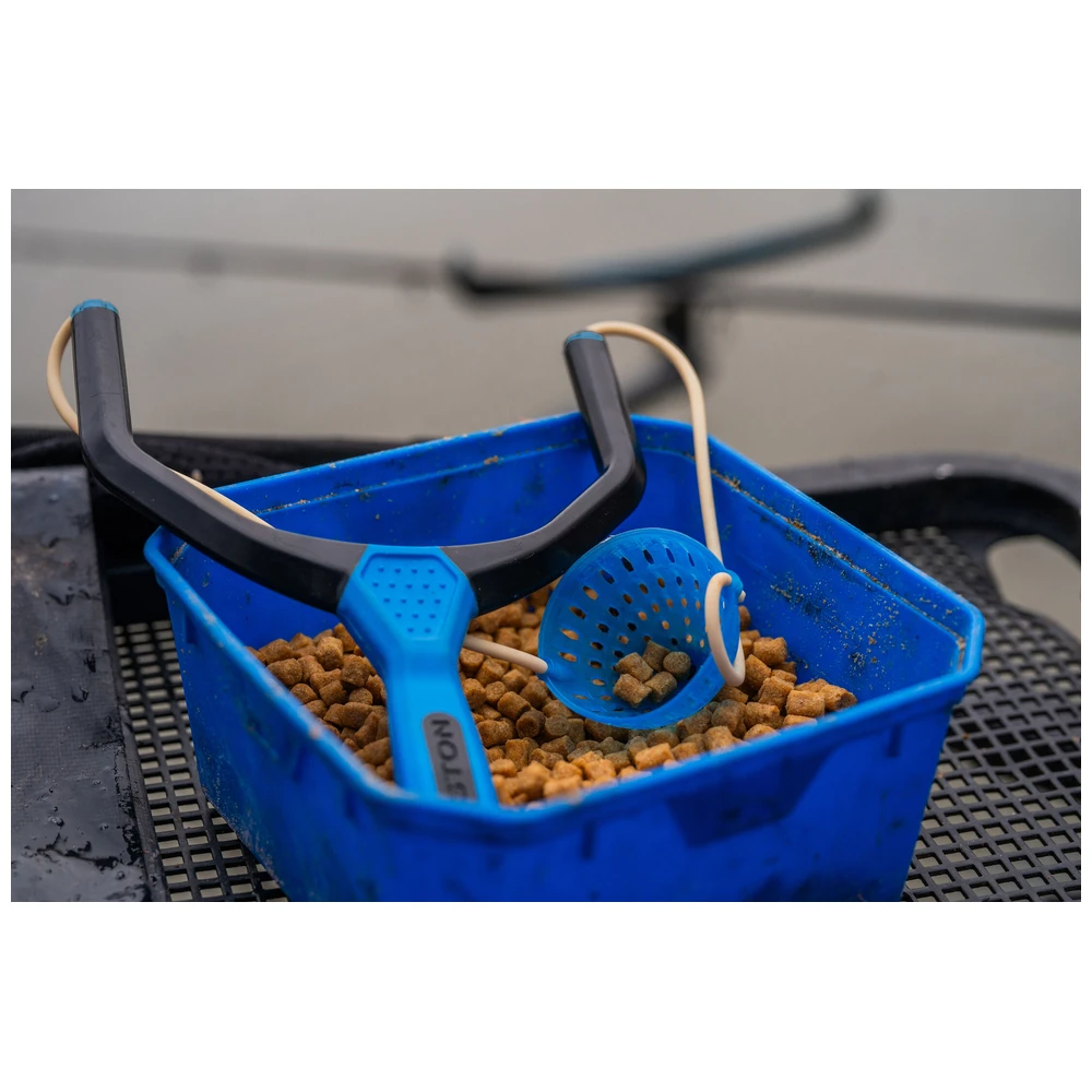 Preston Large Dura Slip Catapult Medium